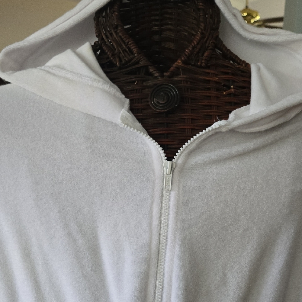 RAPZ White Hooded Terry Robe/Jacket with Drawstring Closure - Picture 6 of 13